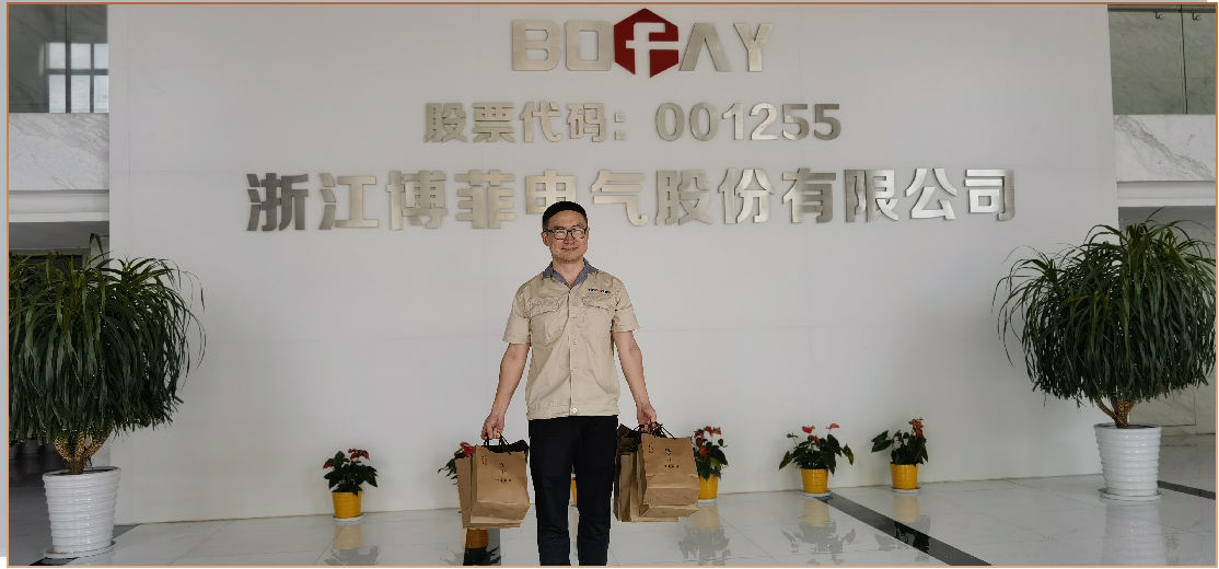月圆中秋，情满hjc黄金城集团——中秋月饼福利温暖送达
